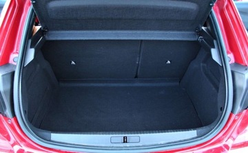 Peugeot 208 II e-208 Elektryczny 136KM 2021 Peugeot 208 e 208 Apple car Android auto Asystent pasa ruchu 136KM, zdjęcie 12