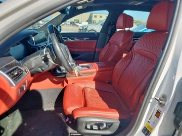 BMW Seria 7 G11-G12 2021 BMW Seria 7 750xi 2021 4.4l 4.4 Benzyna 523KM, zdjęcie 7