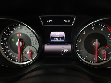 Mercedes GLA I Off-roader 2.0 250 211KM 2016 Mercedes GLA 250 Automat Sensation Panorama, zdjęcie 21