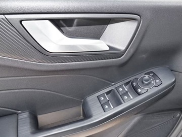 Ford Kuga III 2025 Od ręki - ST-Line 2.5 FHEV 183KM / Pakiet Winter, Driver Assistance, zdjęcie 4