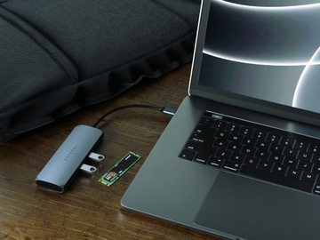 Satechi USB-C Hybrid Multiport Adapter - Slot SSD