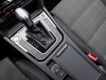 Volkswagen Passat B8 Variant Facelifting 1.5 TSI EVO 150KM 2021 Volkswagen Passat Variant 1.5TSI 150KM Business DSG SalonPL SerwisASO Acc, zdjęcie 22