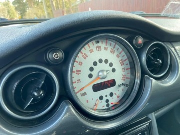 Mini One I 1.6 90KM 2005 MINI ONE 1.6 Benzyna Klimatyzacja Bez Korozji 1.6 Benzyna 90KM, zdjęcie 25