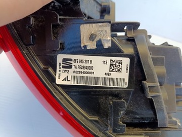 SEAT ARONA 6F9 SVĚTLO LEVÝ ZADNÍ 6F9945207 B ORIGINÁLNÍ