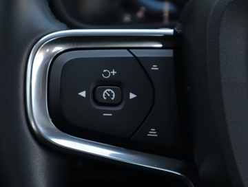 Volvo XC40 Crossover Facelifting 2.0 B3 163KM 2024 Volvo XC40 B3, Salon Polska, 1. Właściciel, zdjęcie 15