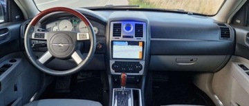 Chrysler 300C I Touring 3.0 CRD V6 218KM 2007 Chrysler 300C 3.0 CRD Android Kamera HD Skora Xenon Hak 3.0 Diesel 218KM, zdjęcie 5
