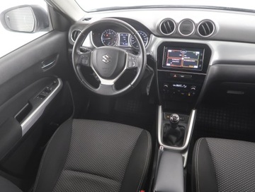 Suzuki Vitara III SUV 1.6 VVT 120KM 2015 Suzuki Vitara 1.6 VVT, Salon Polska, Serwis ASO, zdjęcie 6