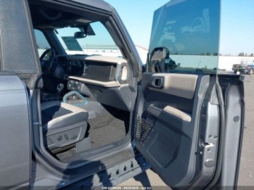 Ford 2023 Ford Bronco 2023 r., 2,7L WILDTRAK 2.7 Benzyna 315KM, zdjęcie 8