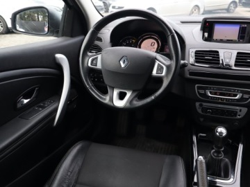 Renault Megane III Coupe Facelifting 1.2 TCe 115KM 2013 Renault Megane 1.2 TCe, Navi, Klima, Klimatronic, zdjęcie 6