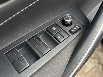 Toyota Corolla XII TS Kombi 1.8 Hybrid 122KM 2020 Toyota Corolla 1.8 Hybrid Comfort Seria E21 (2019-, zdjęcie 16