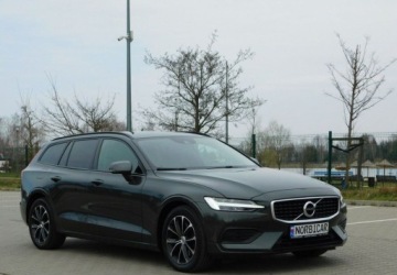 Volvo V60 II  2021 Volvo V60 z Gwarancja Bezwypadkowy Model 2022r 2.0 Benzyna 163KM, zdjęcie 2