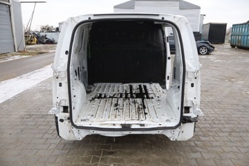 BLATNÍK ČTVRTKA LEVÝ ZADNÍ TOYOTA PROACE II