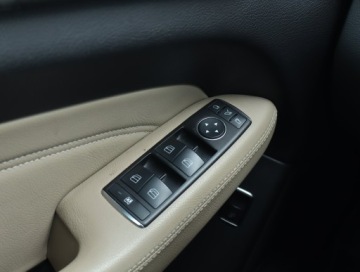 Mercedes Klasa M W166 Off-roader 350 BlueTEC 4MATIC 258KM 2011 Mercedes ML ML 350 BlueTEC, Salon Polska, zdjęcie 15