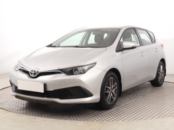 Toyota Auris II Hatchback 5d Facelifting 1.33 Dual VVT-i 99KM 2015 Toyota Auris 1.3 Dual VVT-i, Salon Polska, Klima, zdjęcie 1