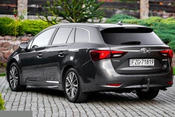 Toyota Avensis III Wagon Facelifting 2015 2.0 D-4D 143KM 2016 Toyota Avensis 2.0 D-4D Selection 143KM 2016r Salon Polska, zdjęcie 9