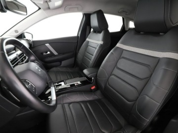 Citroen C4 III SUV 1.2 PureTech 130KM 2021 Citroen C4 Kamera, Led, Automat, Navi, Skóra,, zdjęcie 12