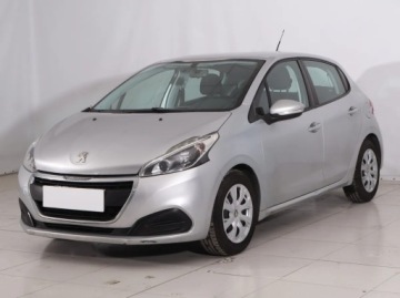 Peugeot 208 I 2016 Peugeot 208 1.6 BlueHDi, Klima, Tempomat, zdjęcie 1