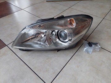 LAMPA LEWA - HALOGEN - SOCZEWKA - SKODA FABIA II LIFT - ROOMSTER