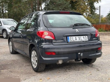 Peugeot 206 Hatchback 5d + 1.4 75KM 2010 Peugeot 206 plus 1.4 benzyna 75KM 2010r, zdjęcie 10