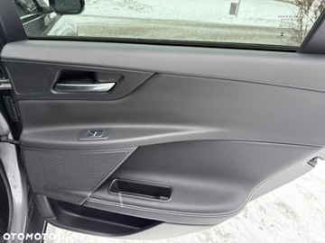 Jaguar XE Sedan 2.0 i4 180KM 2018 Jaguar XE Jaguar XE 2.0 D R-Sport 2.0 Diesel 180KM, zdjęcie 38