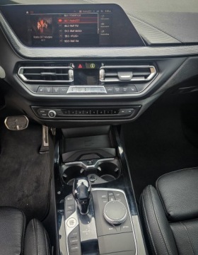 BMW Seria 2 F22-F23-F45-F46 Active Tourer Facelifting 225i 231KM 2021 BMW 228i xDrive 2021r, zdjęcie 15