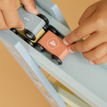 ДЕРЕВЯННАЯ ГОРКА ДЛЯ АВТОМОБИЛЕЙ LITTLE DUTCH BLUE