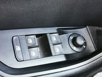 Skoda Superb III Liftback 2.0 TDI 150KM 2016 SKODA SUPERB III Kombi 2.0 TDI 150KM, Automat,SportLine, Podgrzewane fotele, zdjęcie 23