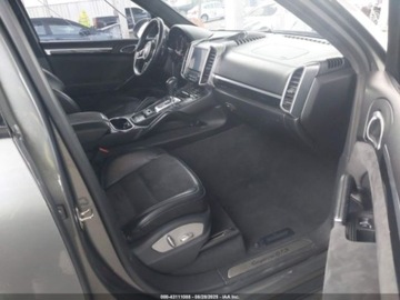 Porsche Cayenne III 2018 Porsche Cayenne GTS 2018 3.6l 3.6 Benzyna 440KM, zdjęcie 10