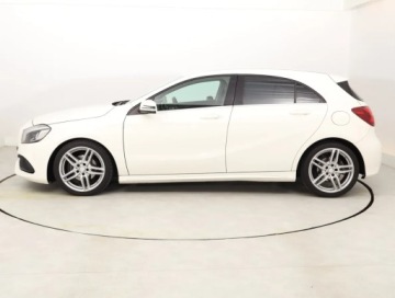 Mercedes Klasa A W176 Hatchback 5d Facelifting 180 122KM 2017 Mercedes A A 180, Salon Polska, Skóra, Navi, zdjęcie 2