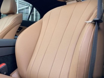 Mercedes Klasa E W214 Sedan 2.0 220d 197KM 2025 E Klasa 220 d 4-Matic AMG 2.0 197KM 2025, zdjęcie 3