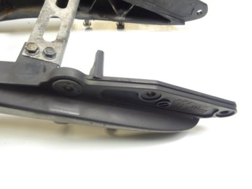 SUZUKI GSXR 600 K6 K7 КРЕПЛЕНИЕ ЗАДНЕЙ РАМЫ