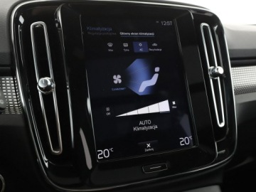 Volvo XC40 Crossover 2.0 D3 150KM 2019 Volvo XC 40 R-Design automat 150KM 4x4 navi kamera, zdjęcie 27