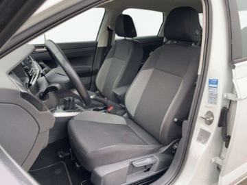 Volkswagen Polo VI Hatchback 5d Facelifting 1.0 MPI 80KM 2022 Volkswagen Polo 1.0MPI 80KM Life SerwisASO Led Virtual App-Connect Clima F, zdjęcie 8