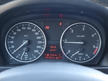 BMW X1 E84 Crossover sDrive18d 143KM 2010 BMW X1 sDrive18d, Klima, Klimatronic, zdjęcie 10