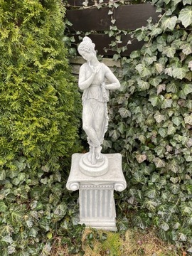 Женщина девушка бетонная садовая фигура Новинка