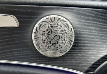Mercedes Klasa E W213 Limuzyna Facelifting 2.0 E220d 194KM 2021 Mercedes-Benz Klasa E Salon Polska Kamera cofania Audio Burmester 4MATI, zdjęcie 2