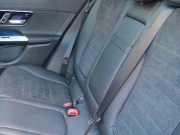 Mercedes GLC C254/X254 Coupe 2.0 220d 197KM 2025 MERCEDES-BENZ GLC 220 d 4-Matic AMG Line 2.0 (197KM) 2025, zdjęcie 12