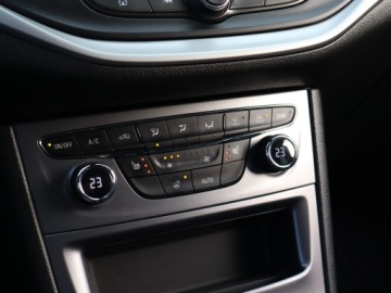 Opel Astra K Hatchback Facelifting 1.2 Turbo 145KM 2020 Opel Astra 1.2 Turbo, Salon Polska, Serwis ASO, zdjęcie 17