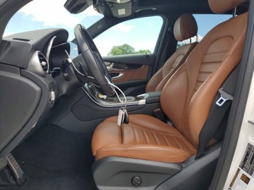 Mercedes GLC C254/X254 2022 Mercedes-Benz GLC 2022 r.,2,0L 300 4MATIC 2.0 Benzyna 255KM, zdjęcie 7