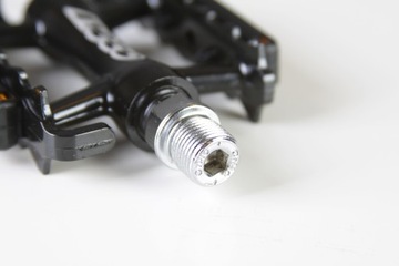 PEDAŁY NECO WP-101 CZARNE ŁOZYSKA MASZYNOWE