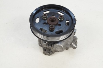 AUDI A4 B6 ČERPADLO SERVA 8D0145156T KRUH KOMPLETNÍ VELMI DOBRÝ