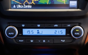 Toyota Avensis III Sedan Facelifting 2015 1.8 Valvematic 147KM 2018 Toyota Avensis 1.8 Premium 1.8 BenzynaLPG 147KM, zdjęcie 18