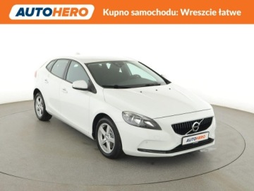 Volvo V40 II 2017 Volvo V40 navi PDC tempomat grzane fotele LED, zdjęcie 9