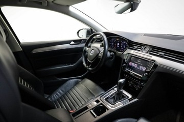 Volkswagen Passat B8 Limousine 2.0 TDI SCR 240KM 2016 Volkswagen Passat Salon, zdjęcie 8