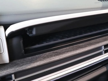 Hyundai Santa Fe V 1.6 T-GDI HEV 215KM 2025 Santa Fe 1.6 T-GDI HEV Executive 2WD aut 215KM 2025, zdjęcie 7