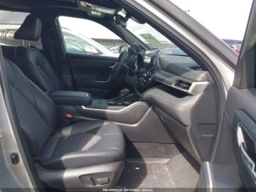 Toyota Highlander III 2024 Toyota Highlander XSE 2024 2.4l 2.4 Benzyna 265KM, zdjęcie 9