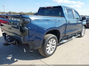 Chevrolet Silverado II 2022 Chevrolet Silverado 1500 Short Bed Custom 2022 2.7 Benzyna 310KM, zdjęcie 5