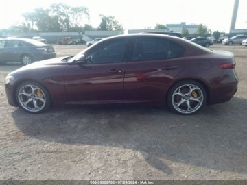 Alfa Romeo Giulia II 2019 Alfa Romeo Giulia 2019 Alfa Romeo Giulia Ti Sport RWD 2.0 Benzyna 280KM, zdjęcie 12