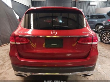 Mercedes GLC C253 2019 Mercedes-Benz GLC 300 4Matic 2019 2.0L 2.0 Benzyna 241KM, zdjęcie 4