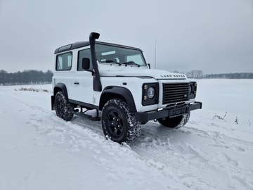 Land Rover Defender III 90 Station Wagon 2.2 TD4 122KM 2014 Land Rover Defender 90 4x4, zdjęcie 3